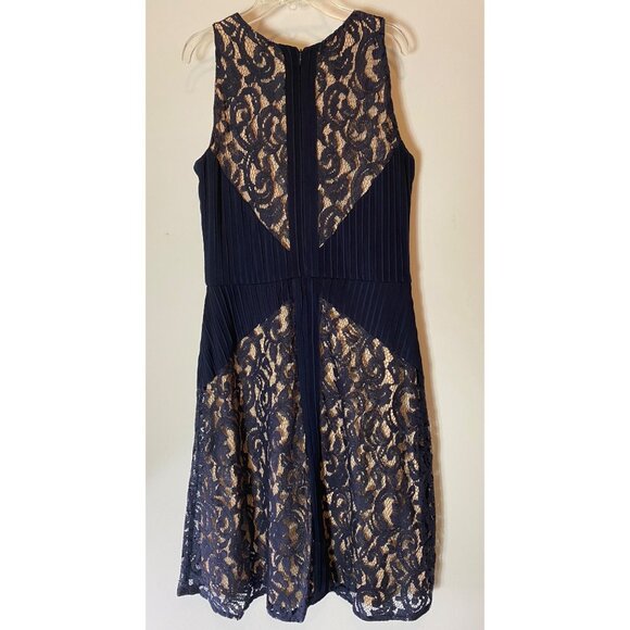 Taylor Navy Blue Lace Sleeveless Dress Size 10 - Picture 2 of 10